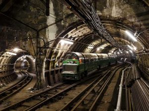 train-in-the-tunnels-Postal-Museum-London-event-space